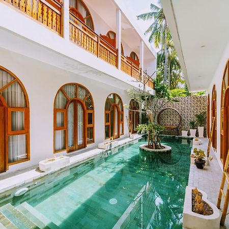 Yulaman Hotel Gili Trawangan Exterior photo